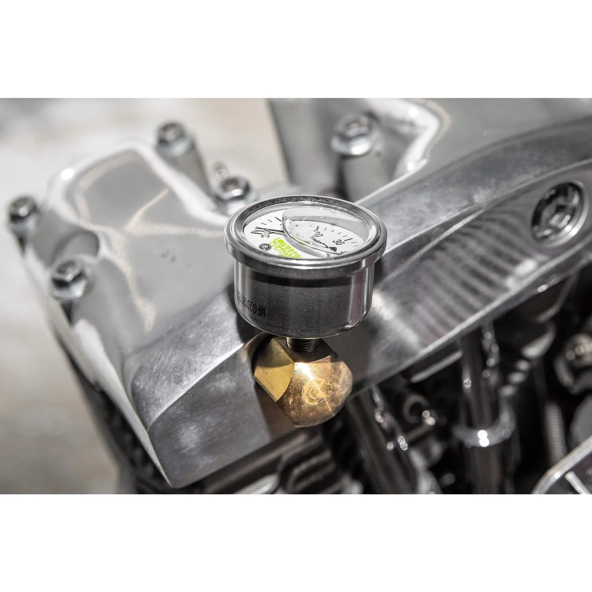 60 psi Oil Pressure Gauge - White Face - Image 10