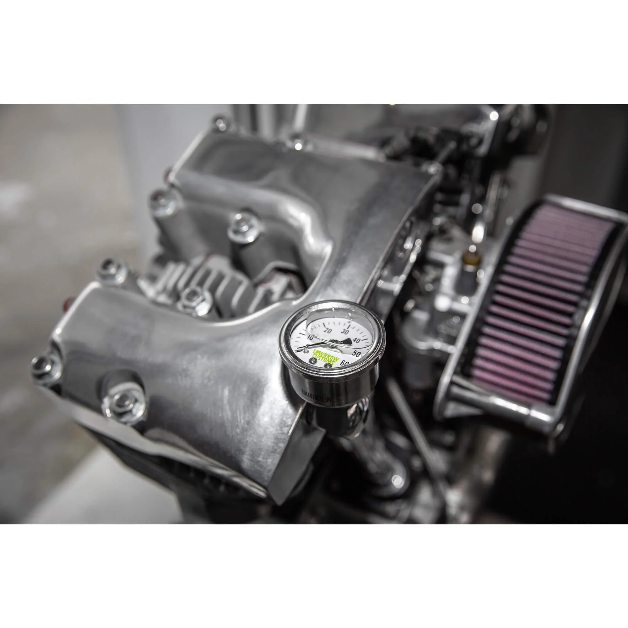 60 psi Oil Pressure Gauge - White Face - Image 9