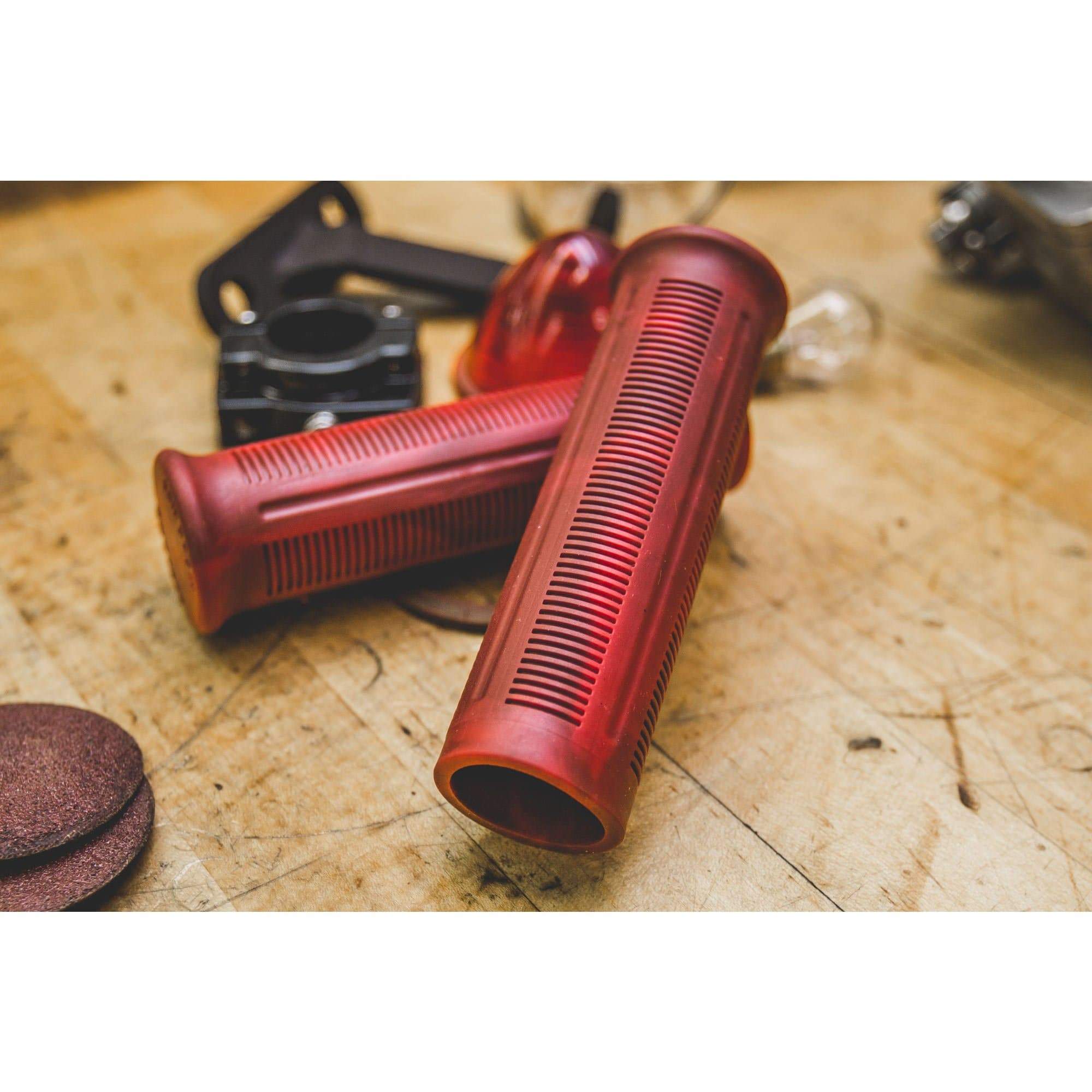 Beck Grips - Marbled Red - 1 inch - Image 6