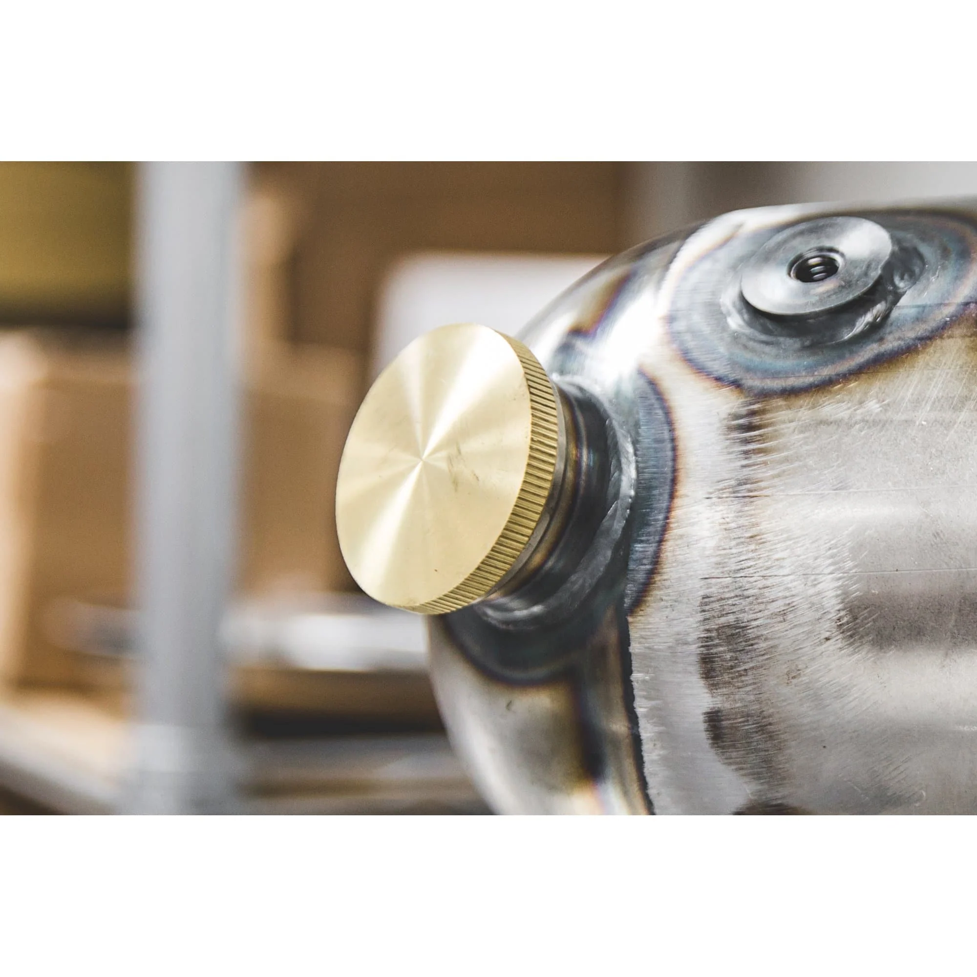 Brass Gas / Oil Filler Cap - Unvented - Image 7