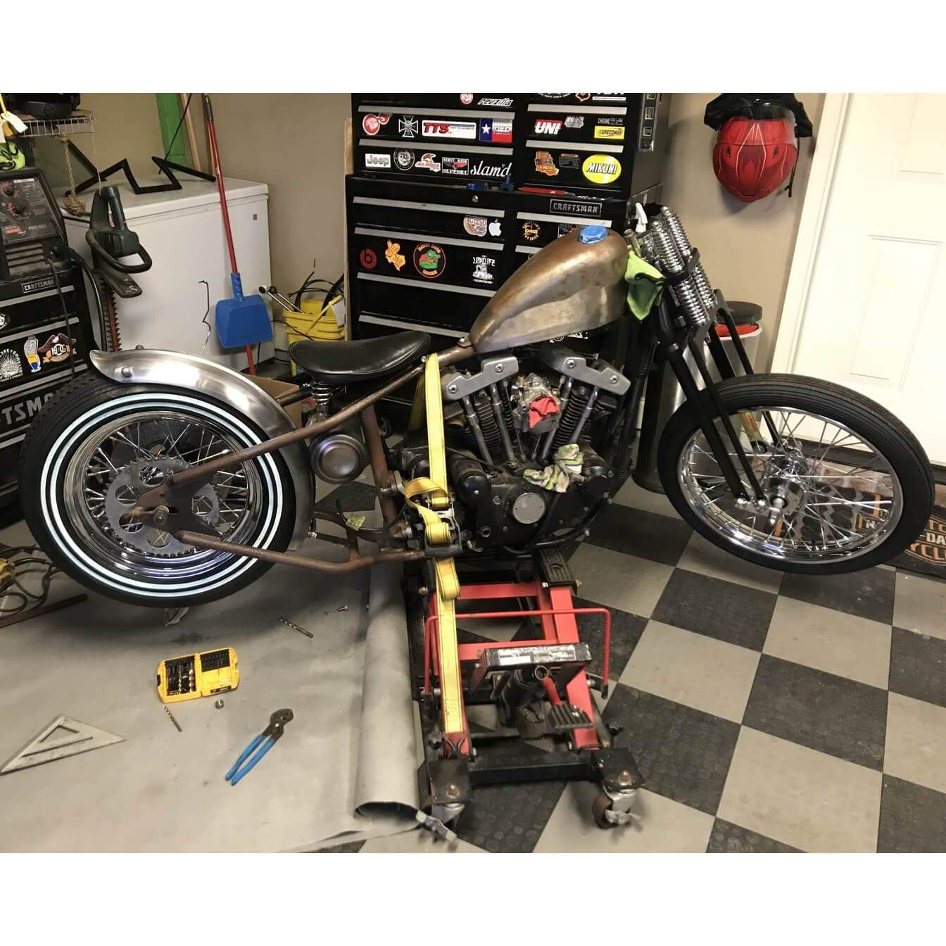 Dimpled Steel Motorcycle Oil Tank for H-D Sportster Big Twin and Universal Choppers - Image 14