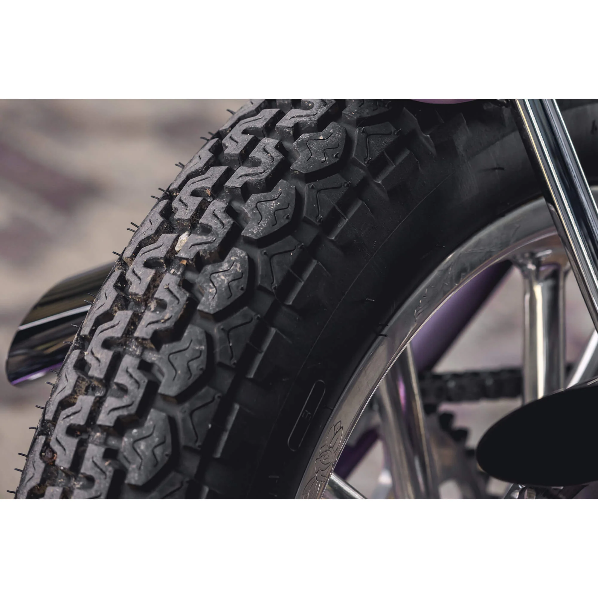 K70 4.00-18 Front/Rear Motorcycle Tire - Image 5