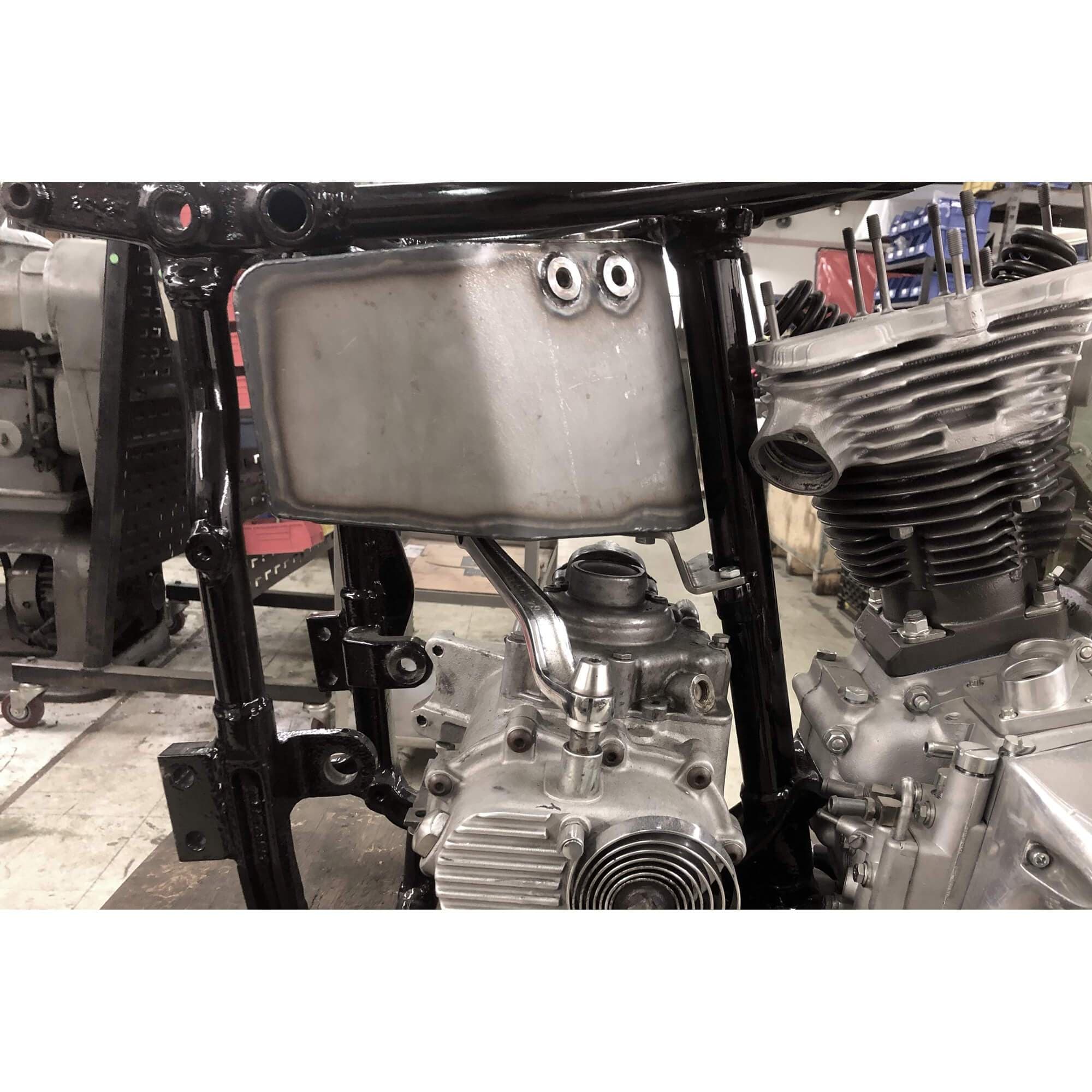 Bolt-On Horseshoe Oil Tank for 1965-Up Harley Four-Speed Swingarm Frames - Image 13