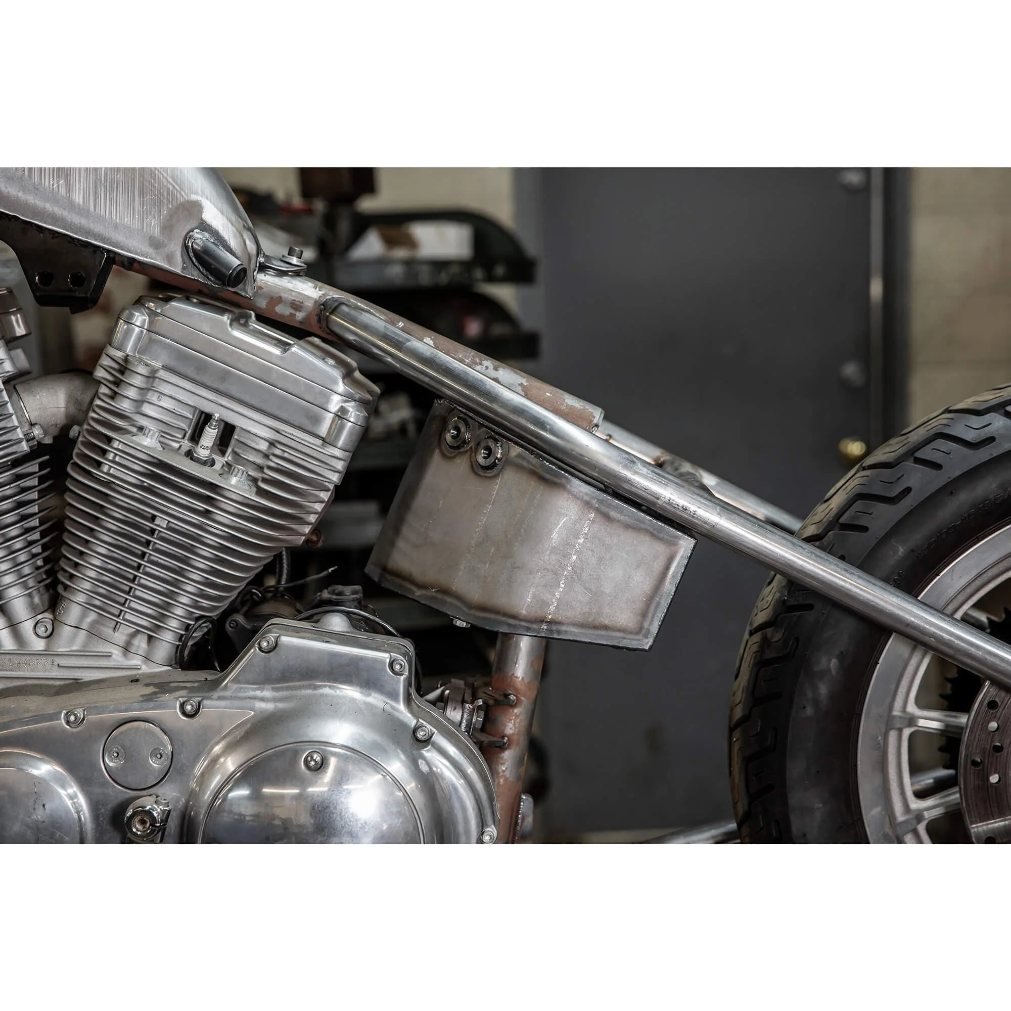 Horseshoe Oil Tank for Lowbrow Customs Weld-On Sportster Hardtails and Gasbox Full Frames - Image 23