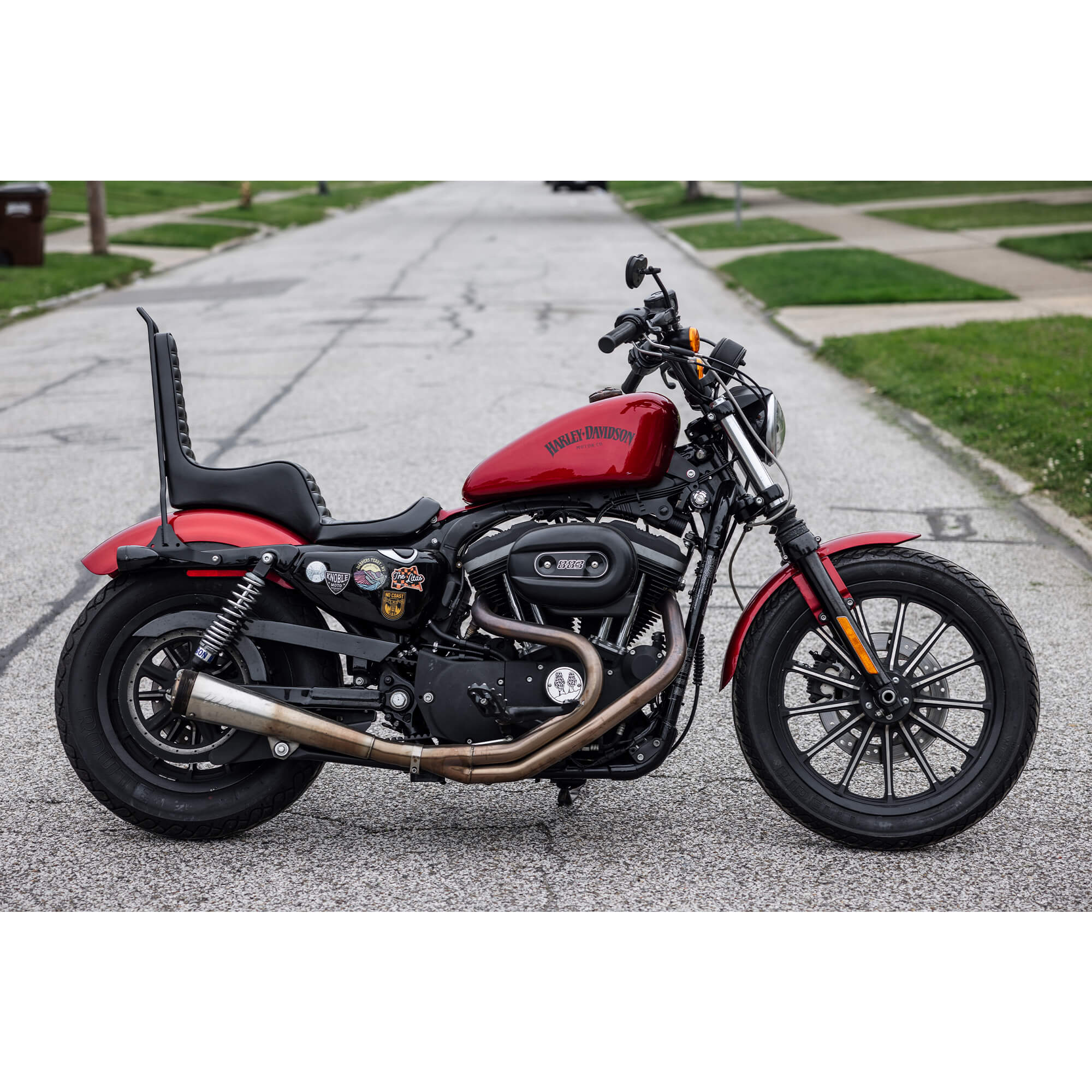 King And Queen Seat - Black Pleated - 2004-2021 (Excl. 2007-09) Harley-Davidson Sportsters - Image 3