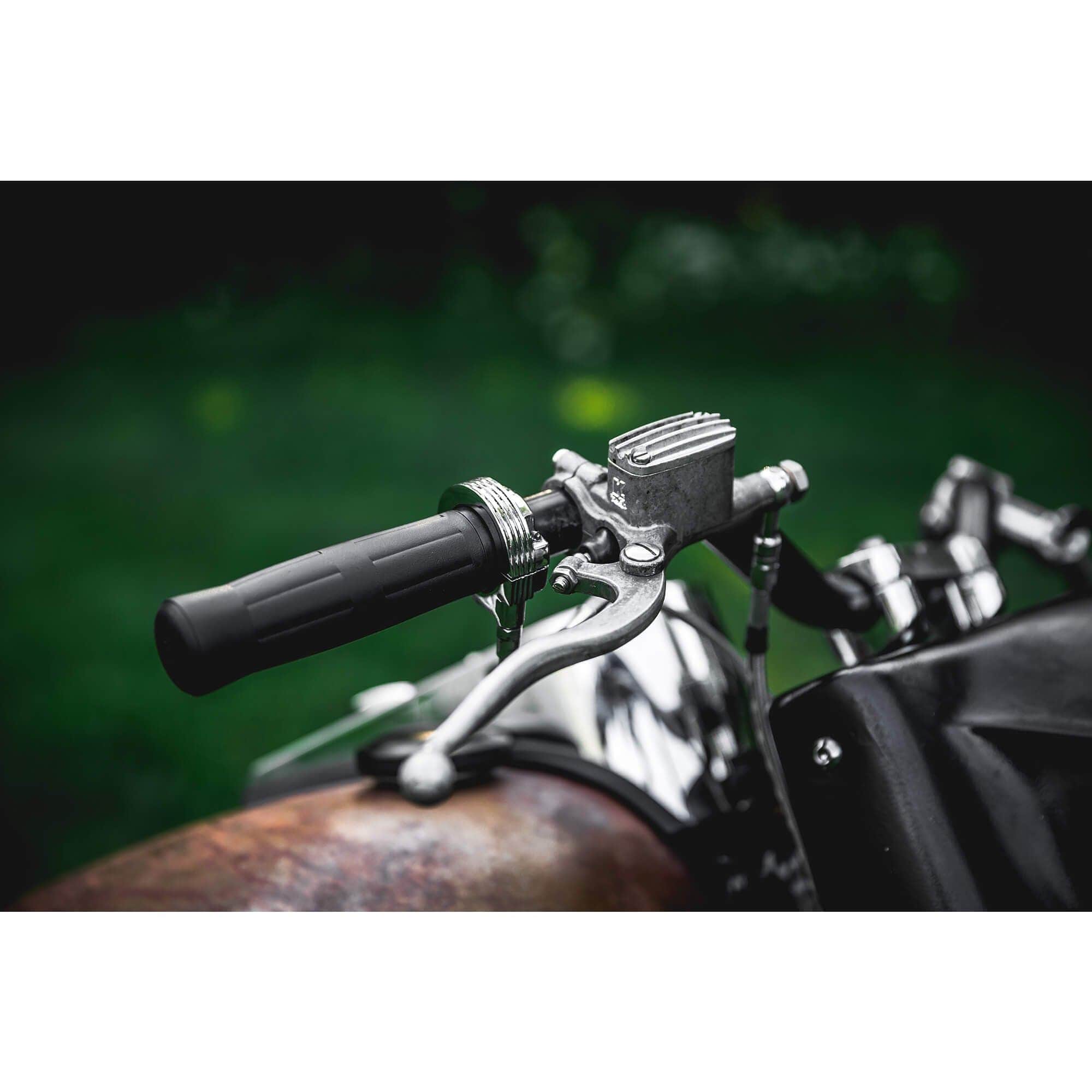 Classic 1 inch Master Cylinder - Raw Aluminum - Image 3