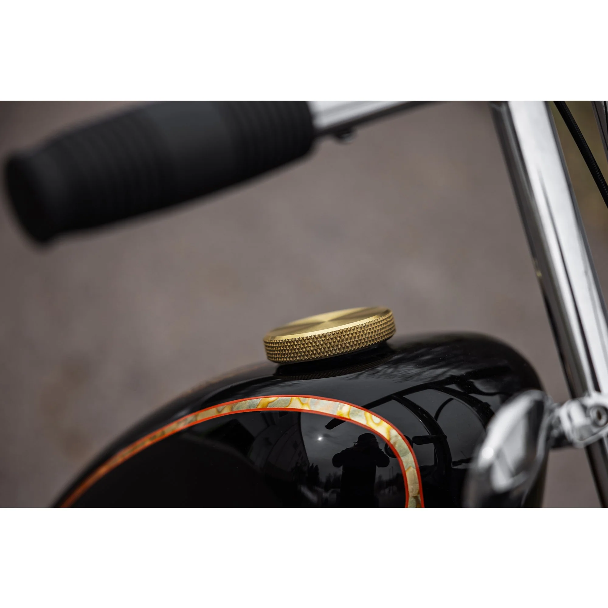Billet Bayonet / Cam Harley Style Vented Gas Cap - Brass - Image 11