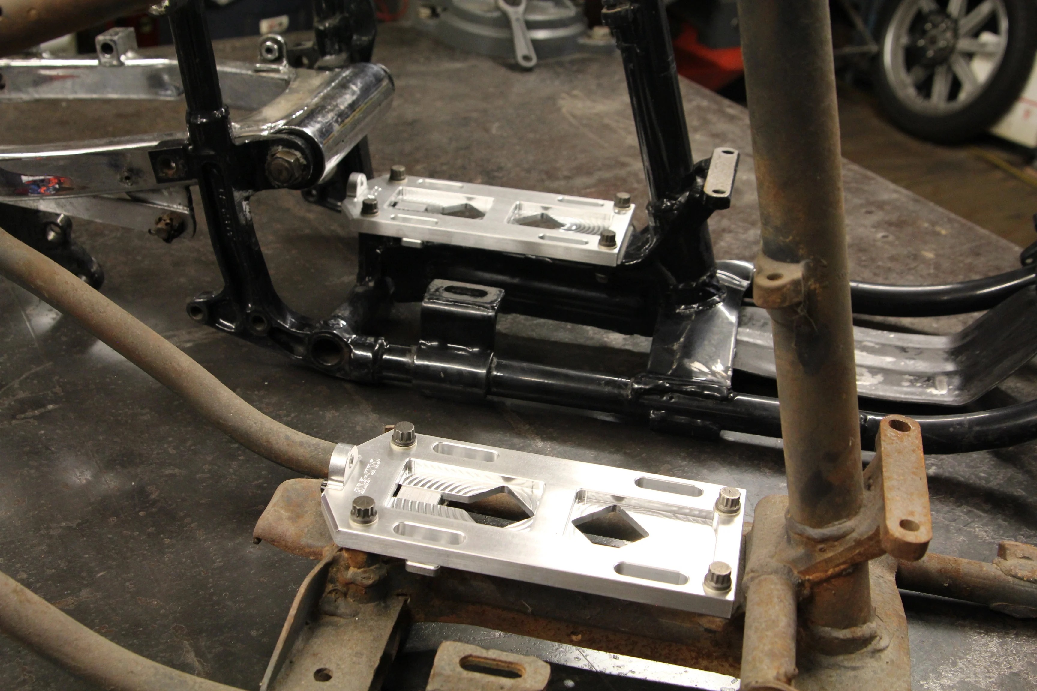 Centerline Adjustable Aluminum Transmission Plate - Harley-Davidson Big Twin 4 Speeds - Image 9