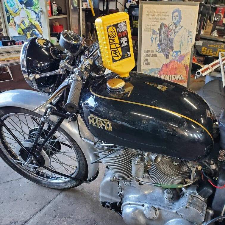 SAE 50 Engine / Transmission / Gearbox Oil - 1 quart - Image 9