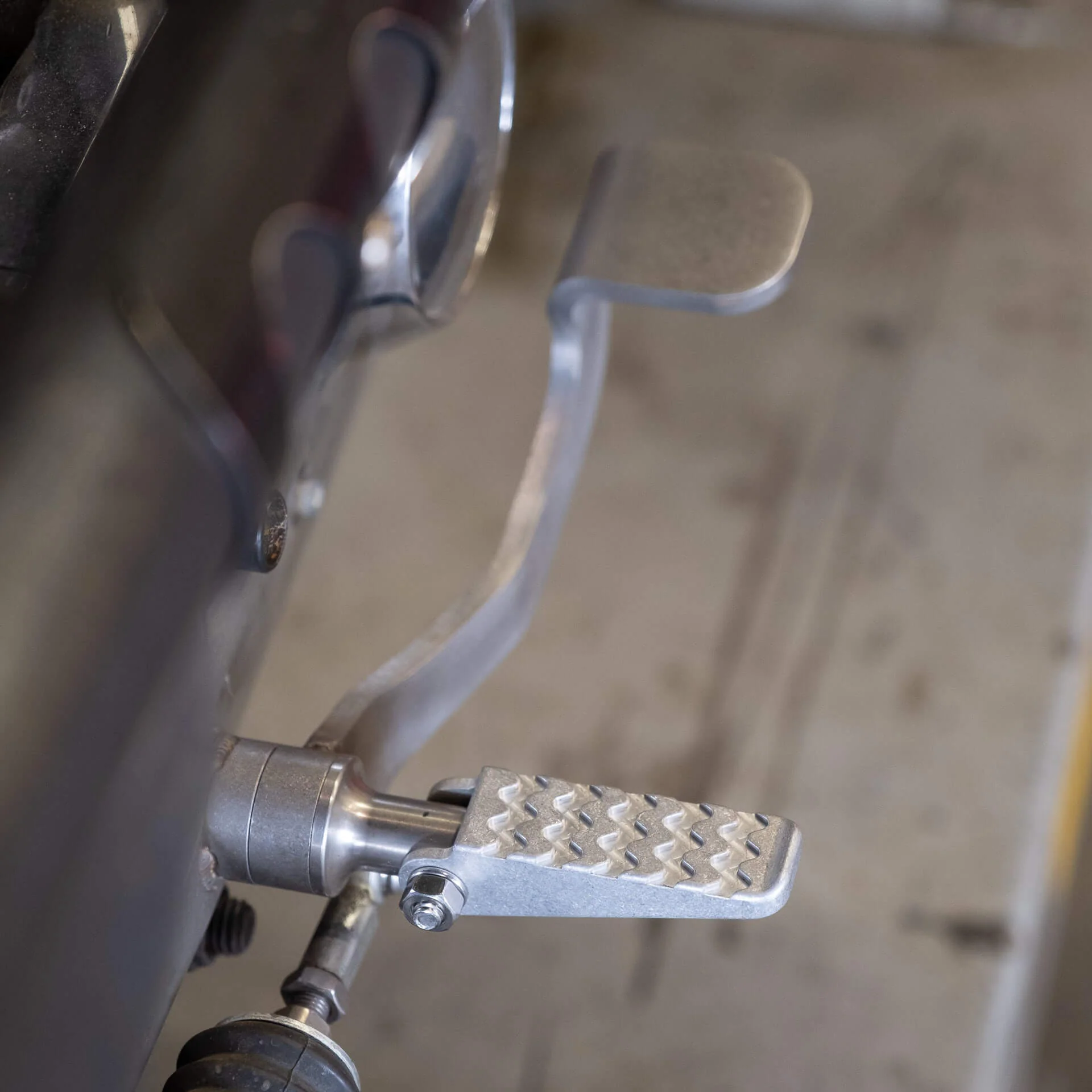 Heritage Aluminum Foot Pegs - Image 9