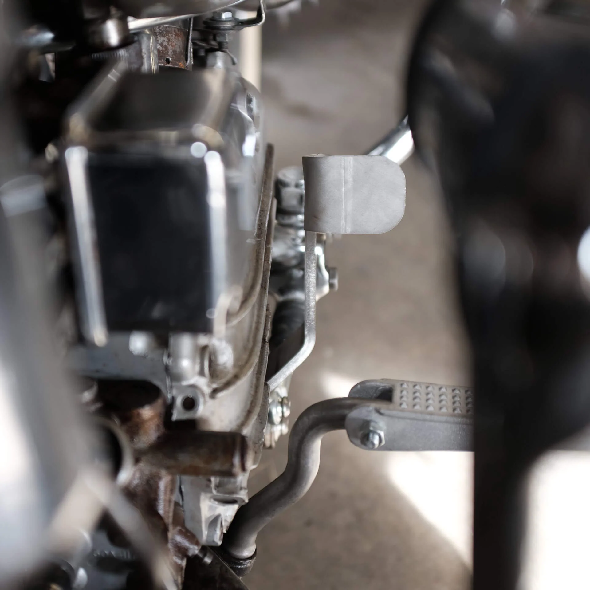 Sling Shot Hydraulic Brake Pedal Kit - Harley-Davidson Generator Engine - Stainless Steel - Image 7