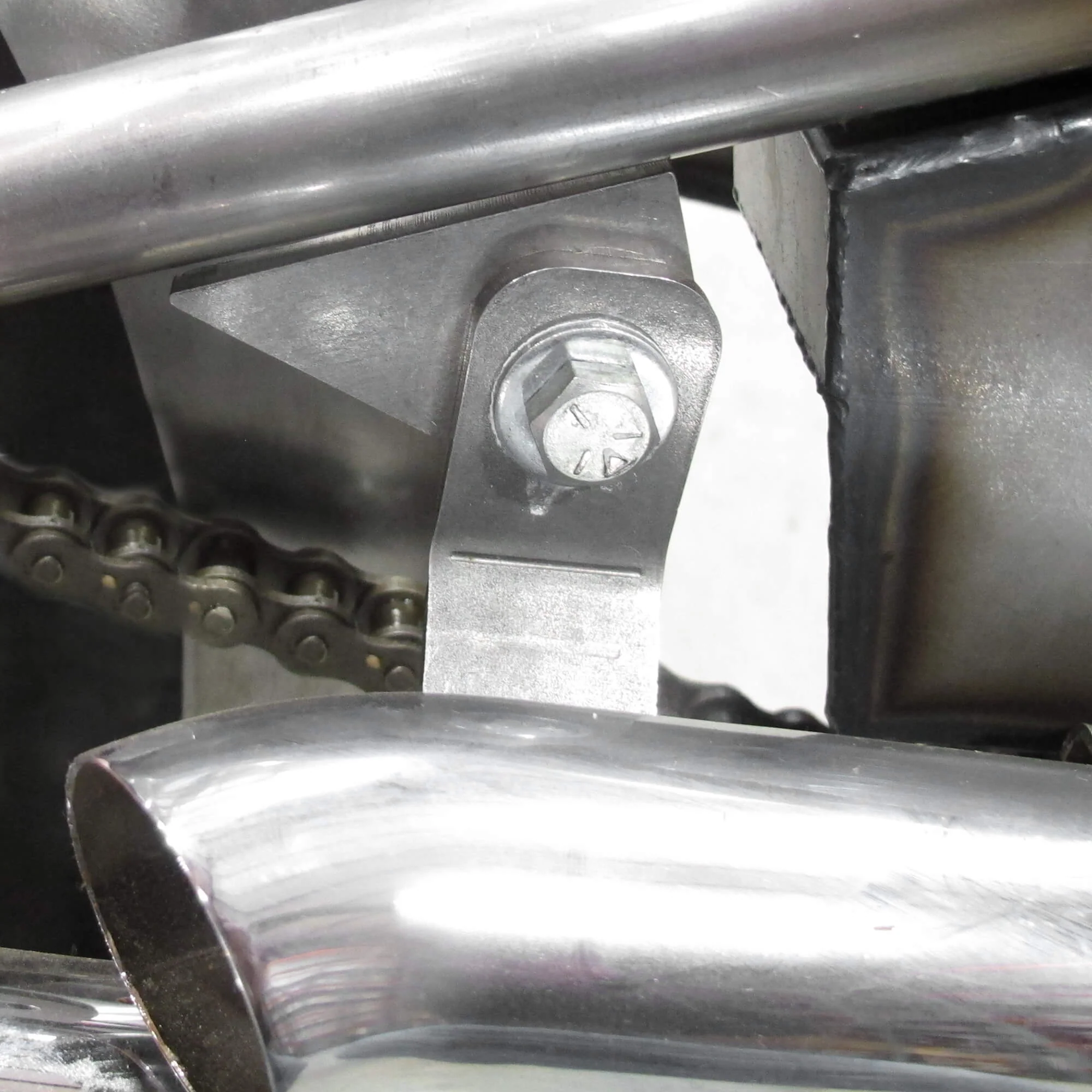 Rigid Frame Mounting Bracket for Shotgun Exhaust Pipes - 1990-2003 Harley-Davidson Sportster XL - Image 11
