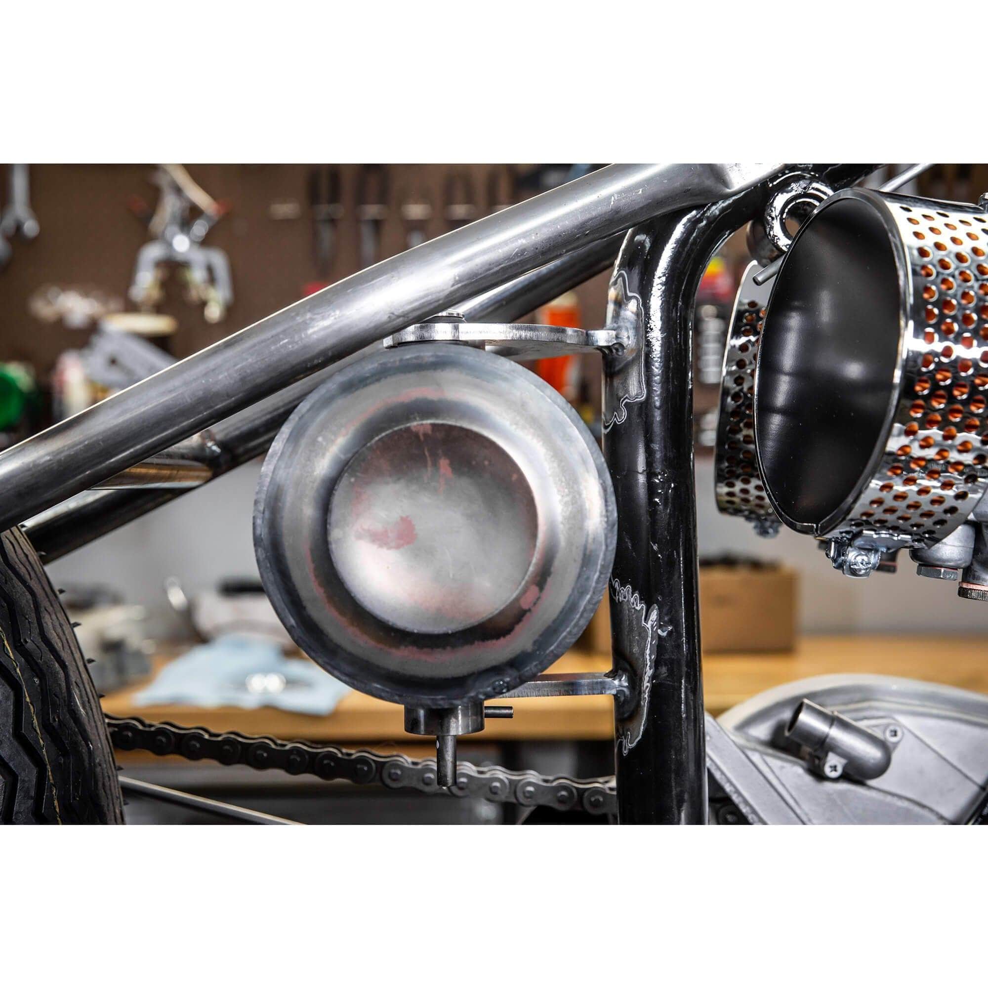 Rubber Mount Bracket Kit for Lowbrow Oil Tanks - for 500 / 650 c.c. unit Triumph Motorcycles - Aluminum Washers - Image 12