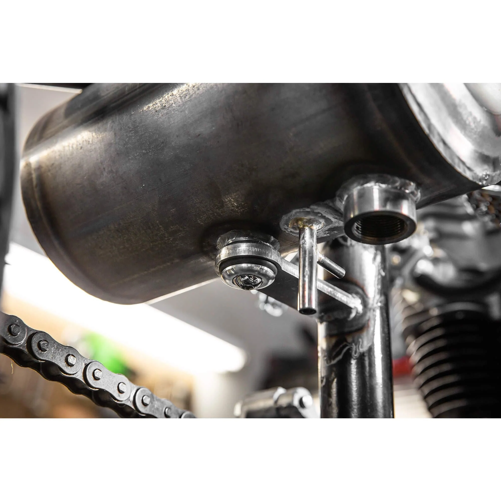 Rubber Mount Bracket Kit for Lowbrow Oil Tanks - for 500 / 650 c.c. unit Triumph Motorcycles - Brass Washers - Image 11