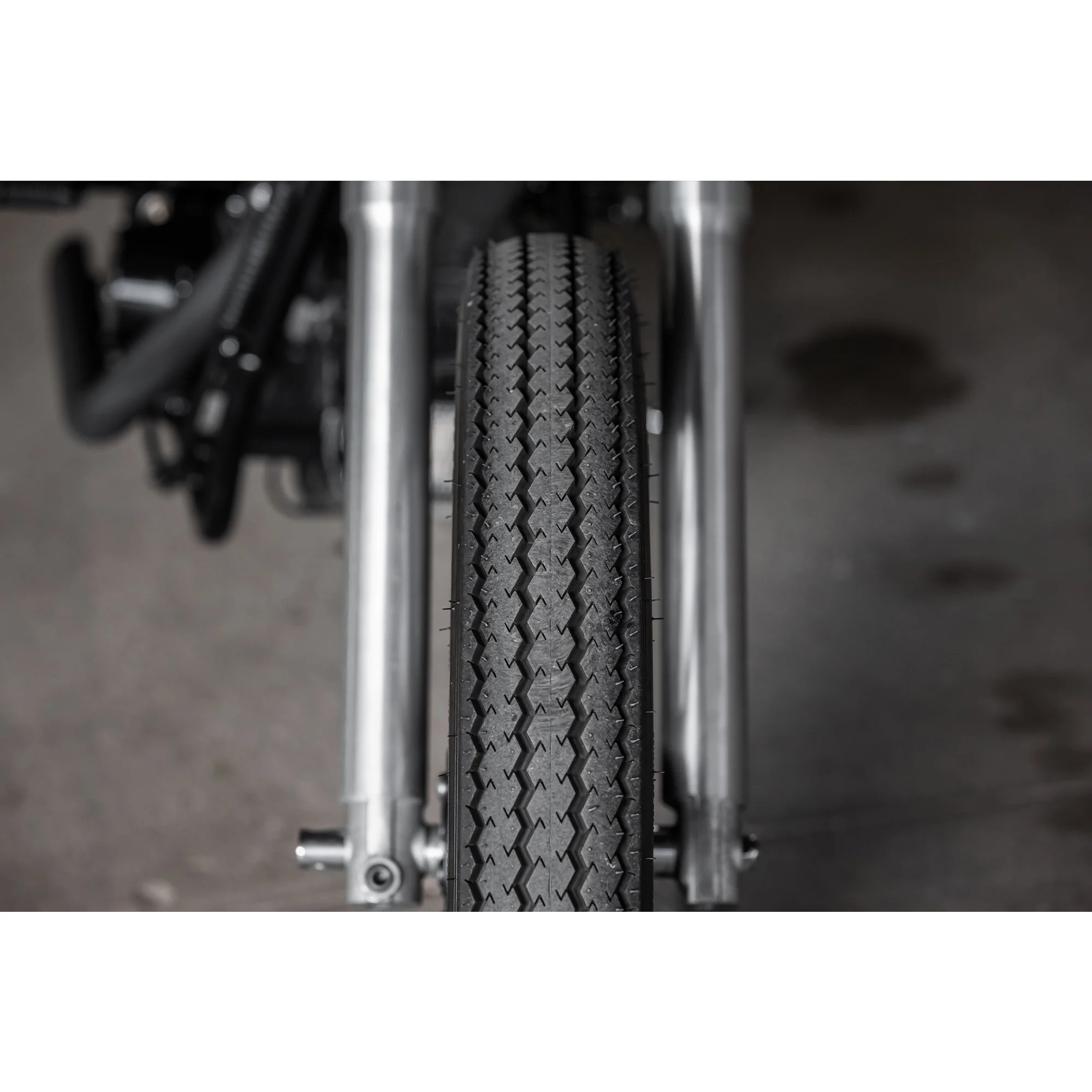 Classic 240 Front Motorcycle Tire - 100/90-19 63H - Image 4