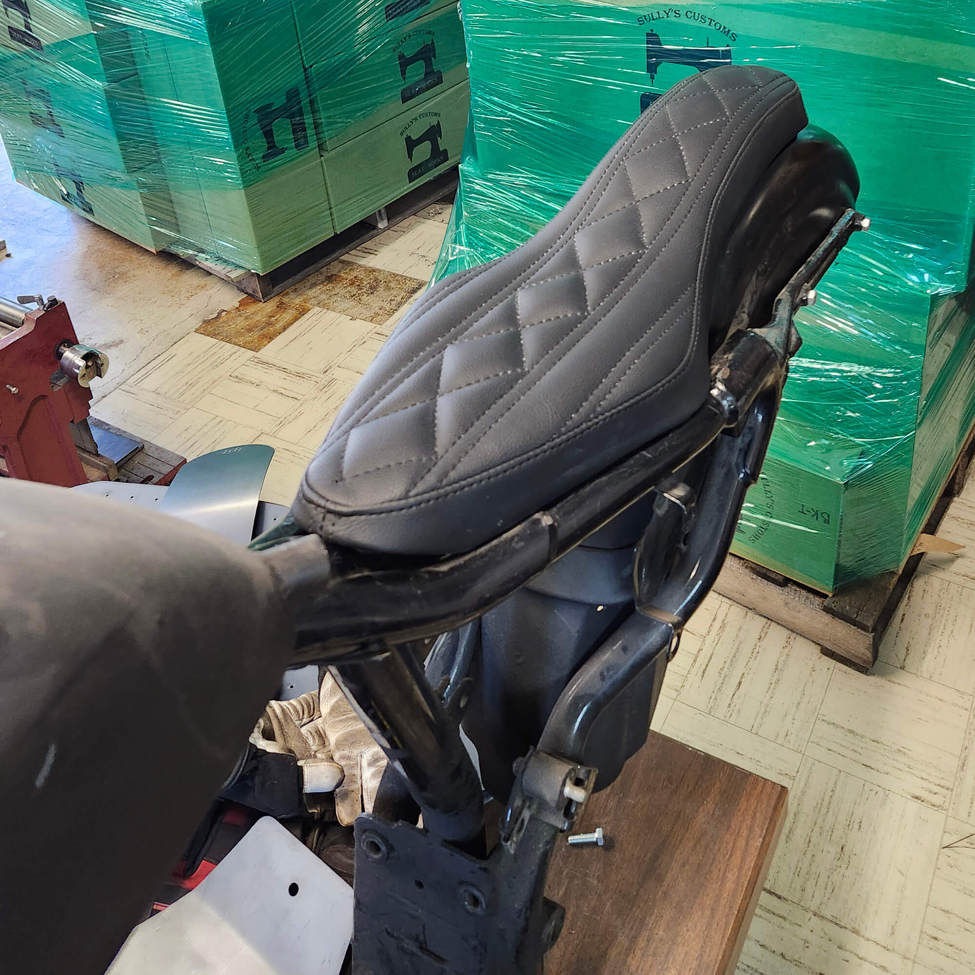 Skinny Style Seat - Black Horizontal Pleat - 1982-2003 Harley-Davidson Sportsters - Image 8