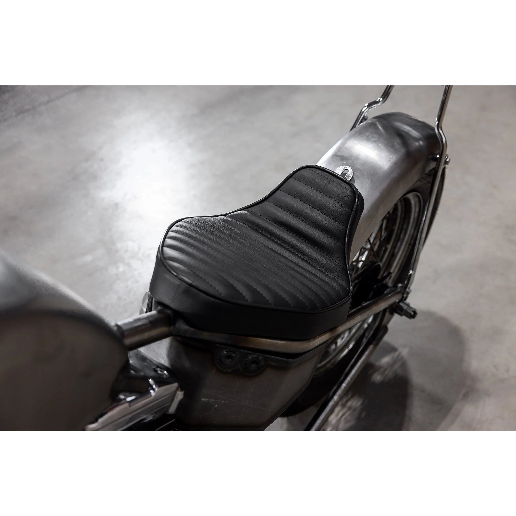 Solo Seat - Black Horizontal Pleat - Rigid Frame - Image 15