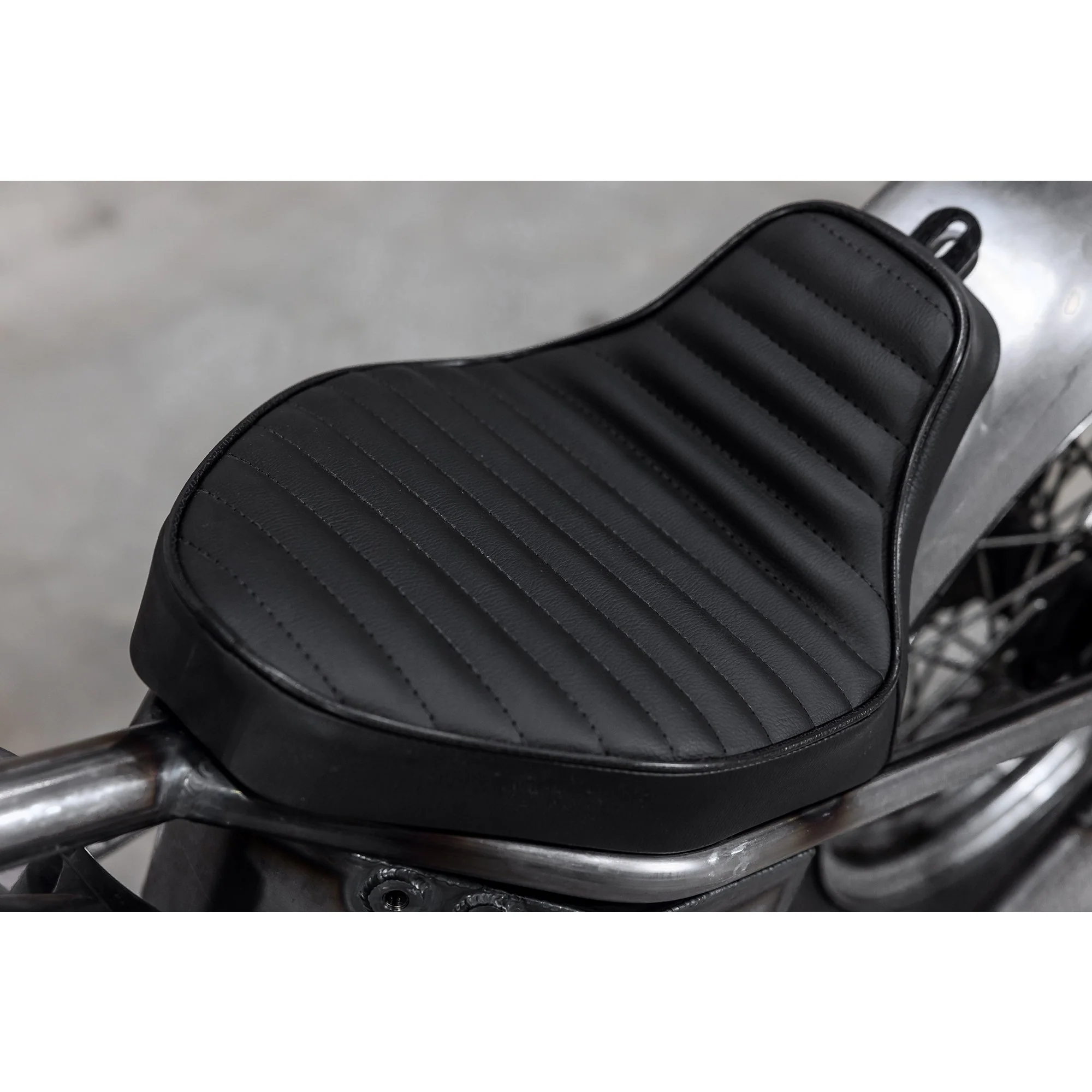 Solo Seat - Black Horizontal Pleat - Rigid Frame - Image 17