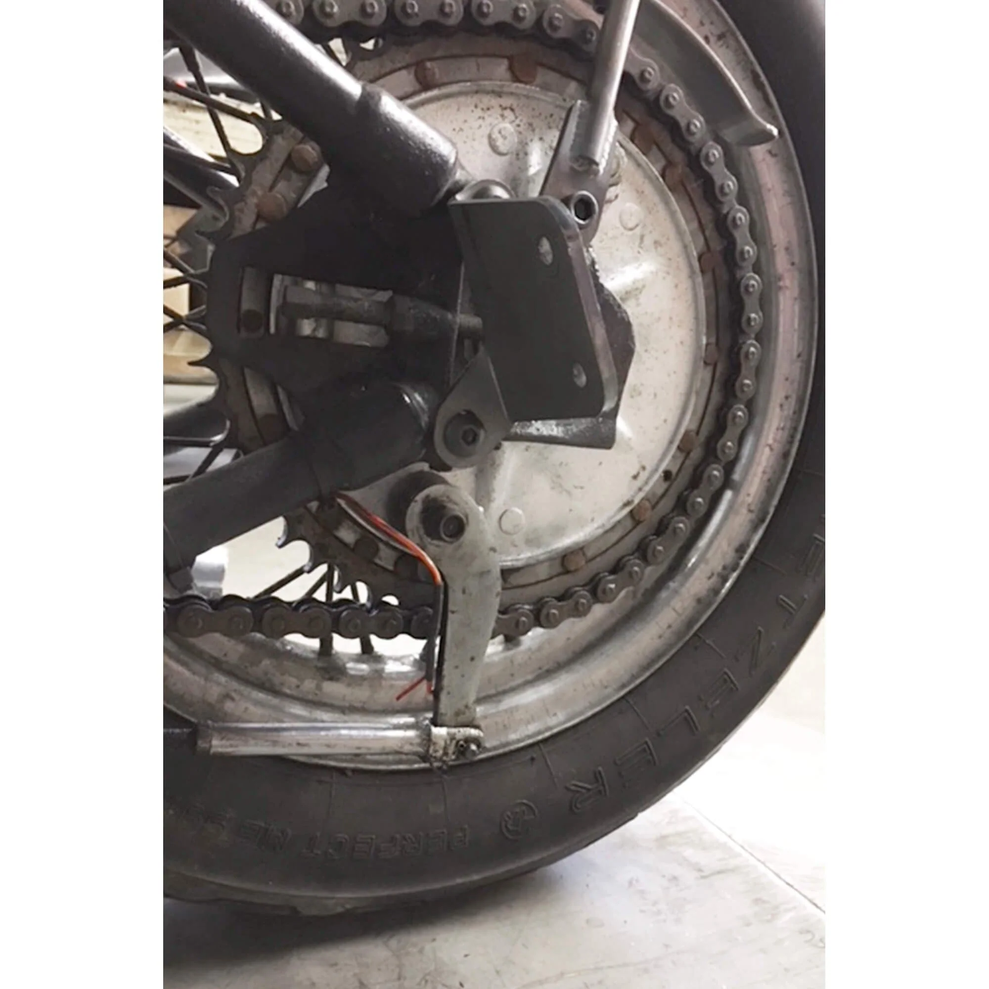Axle Plate License Plate Bracket for 1936 - 1957 Harley-Davidson Big Twin Rigid Frames - Image 10