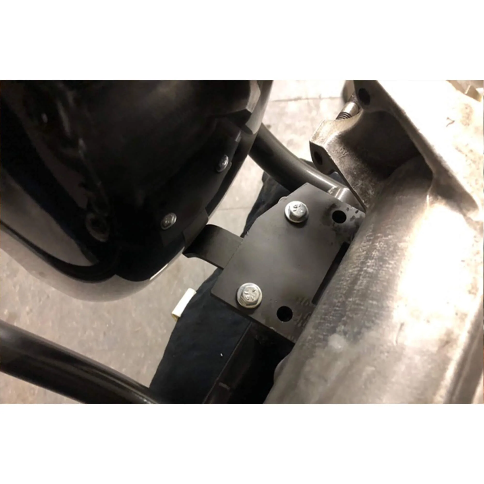 Lower Fender Mount For 4 Speed Transmission Plate - Image 2