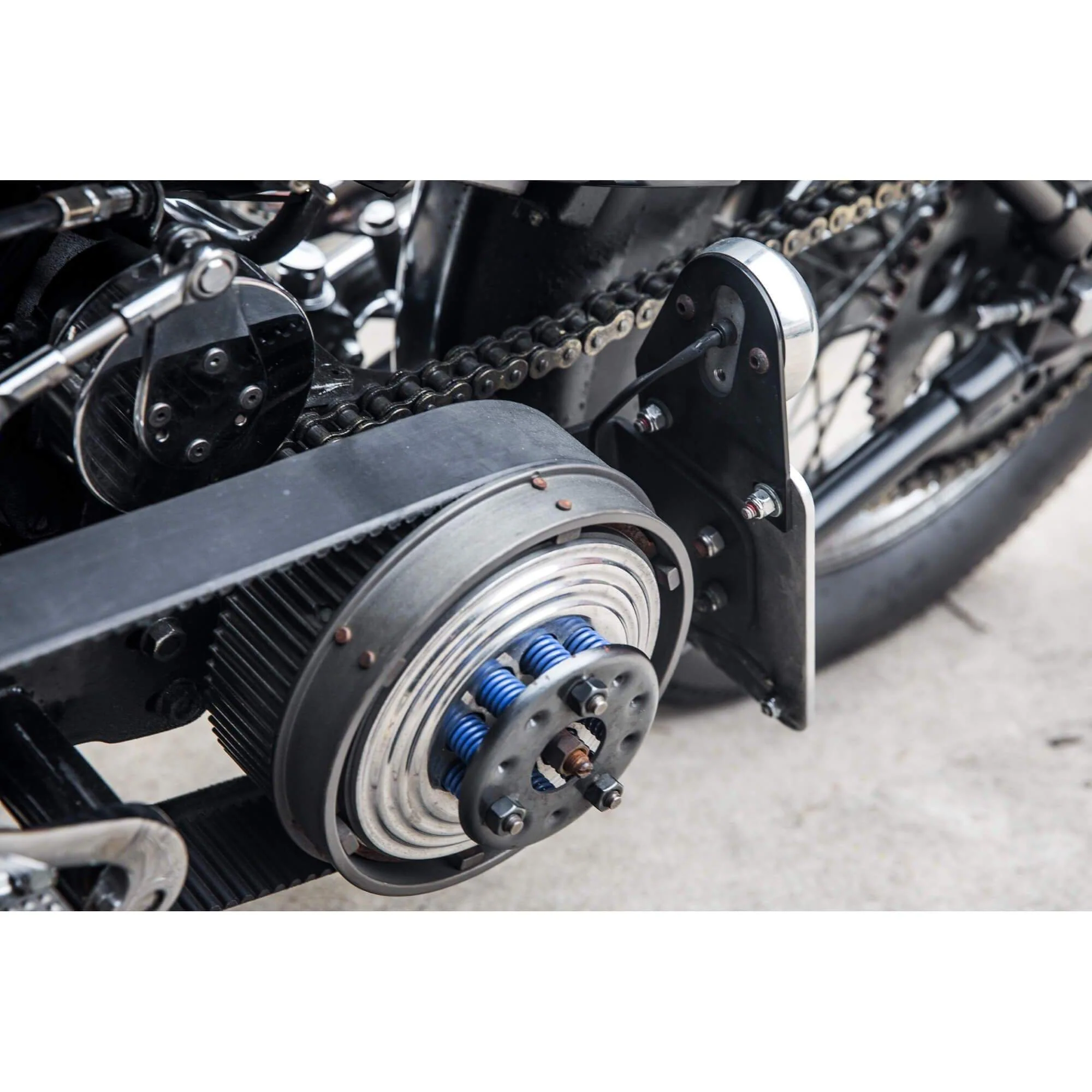 Open Belt Drive Primary License Plate Mount for Harley - Vertical or Horizontal - Image 9