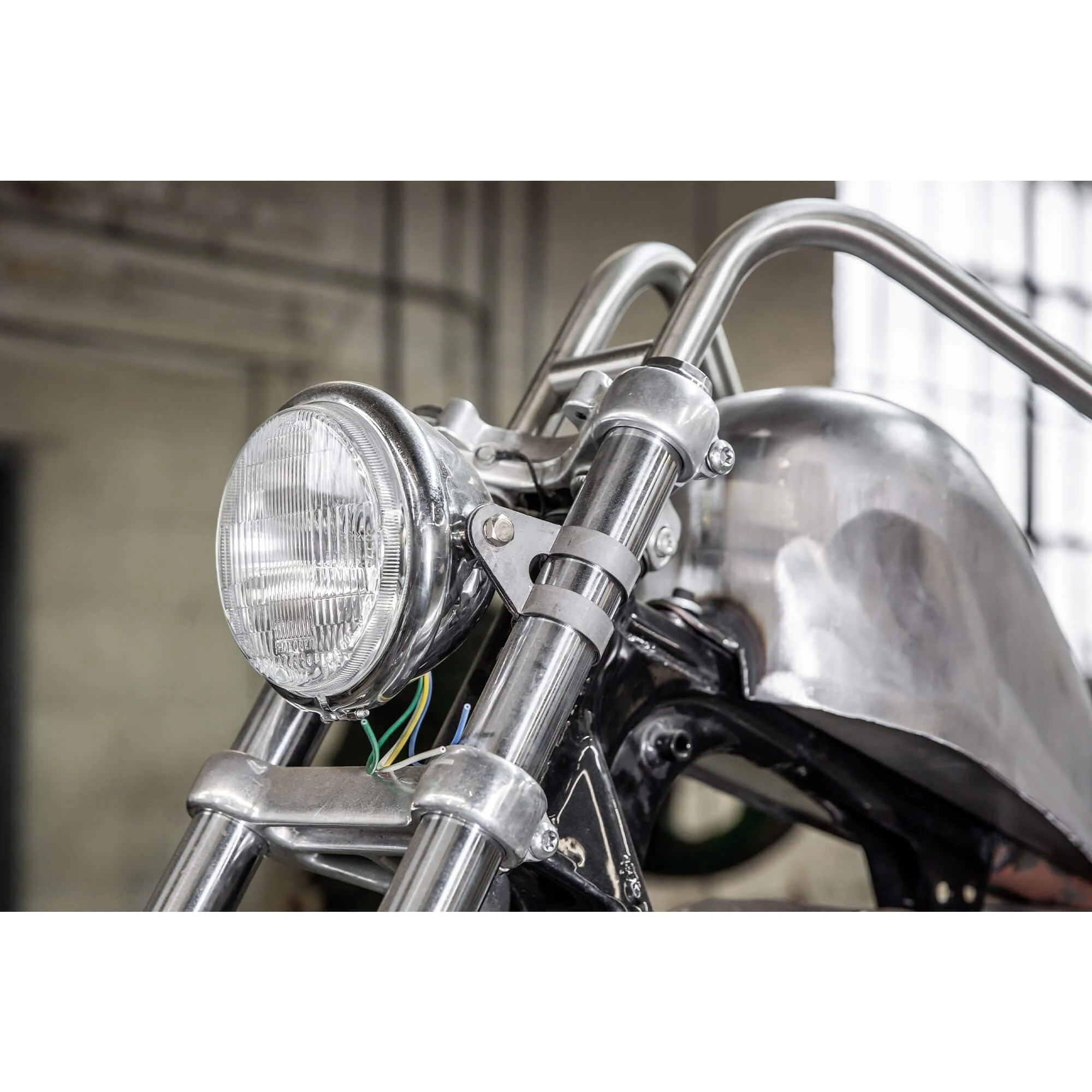 Side Mount Headlight Bracket Set for Harley 39mm Narrow Glide Front Forks - Image 9